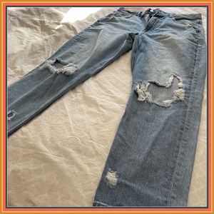 American Eagle Mom Jeans Size 12